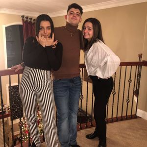 Meet your Posher, Johnny